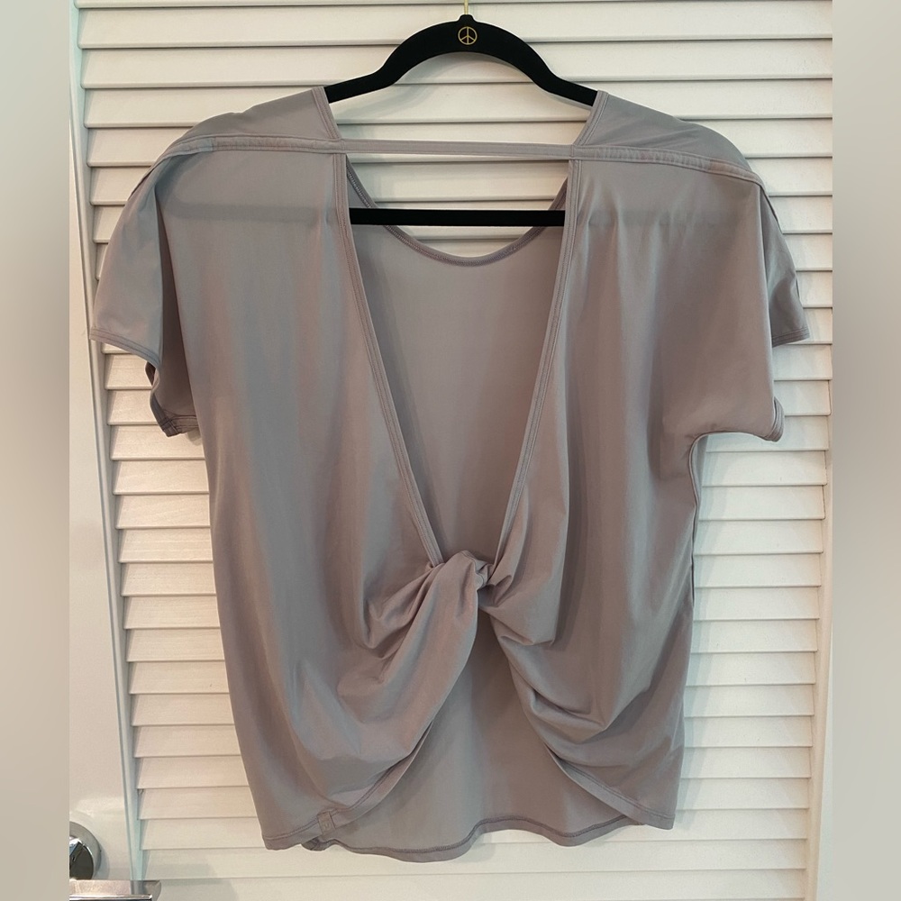 Lululemon shirt - Picture 2 of 3